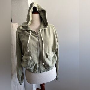 American Eagle Sage Green Women's Hooded Jacket size Medium. NWT. 🤎